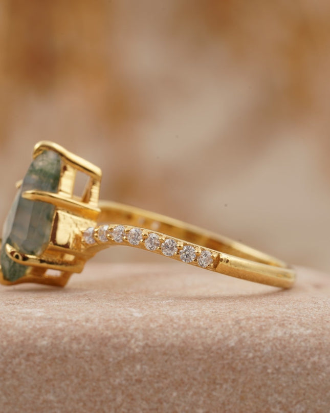 Kite Moss Agate Halo Diamond Engagement Ring
