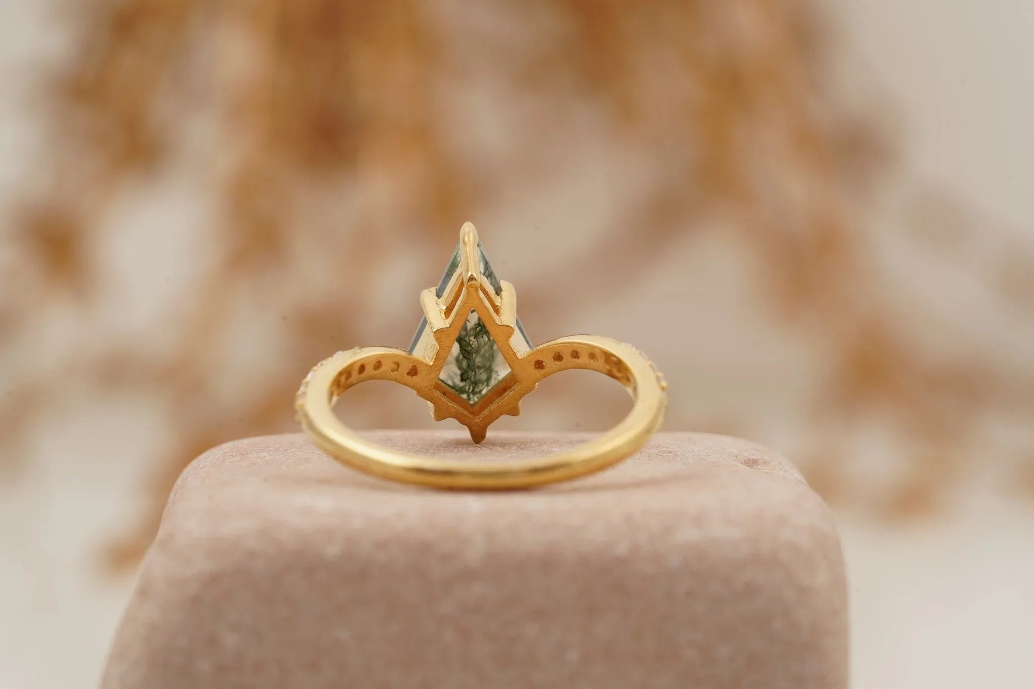 Kite Moss Agate Halo Diamond Engagement Ring - Gigiscc