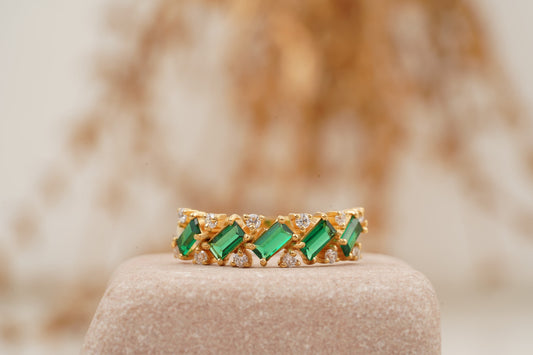 Baguette Cut Emerald Gemstone Stacking Matching Wedding Band
