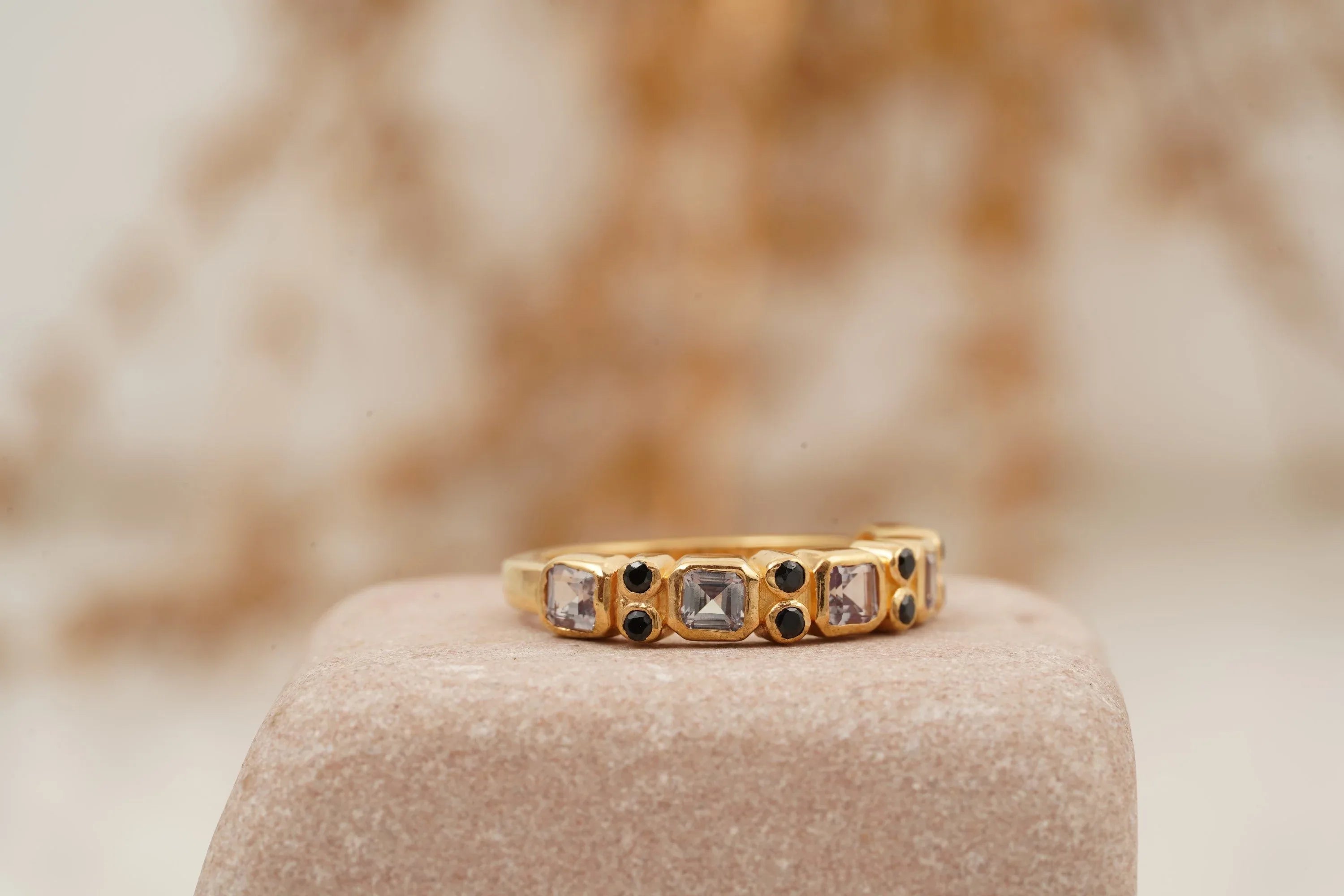 Princess Cut Alexandrite Wedding Band 14K Solid Gold Band - Gigiscc