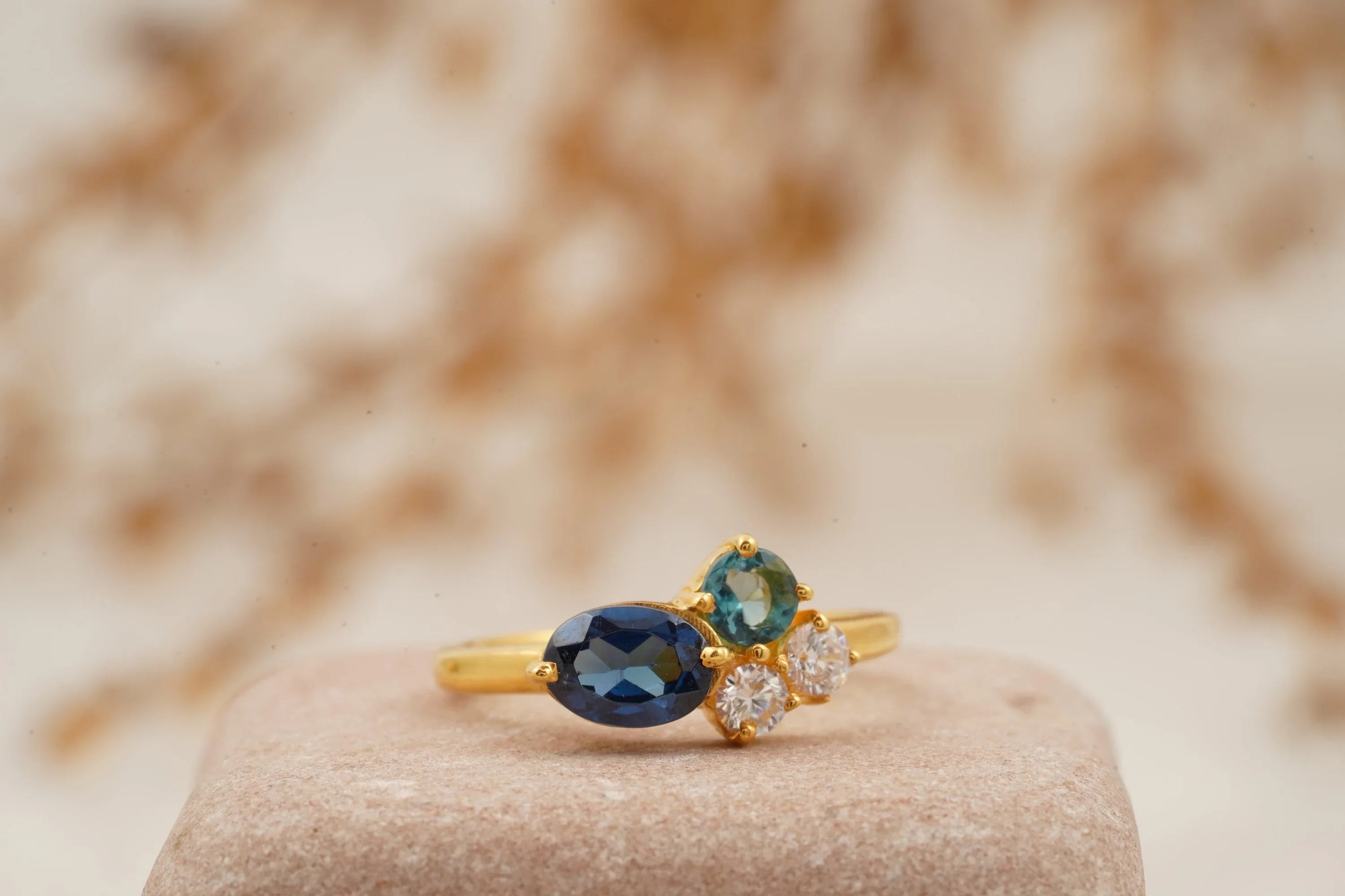 Cluster Sapphire Multi-Stone Stacking 14K Yellow Gold Ring - Gigiscc