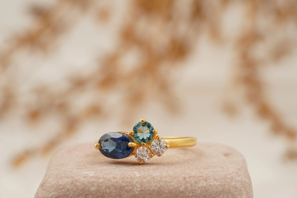Cluster Sapphire Multi-Stone Stacking 14K Yellow Gold Ring - Gigiscc