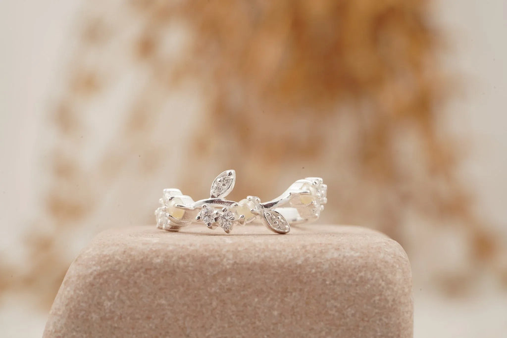Pearl Leaf Floral Halo Diamond Art Deco Wedding Band - Gigiscc