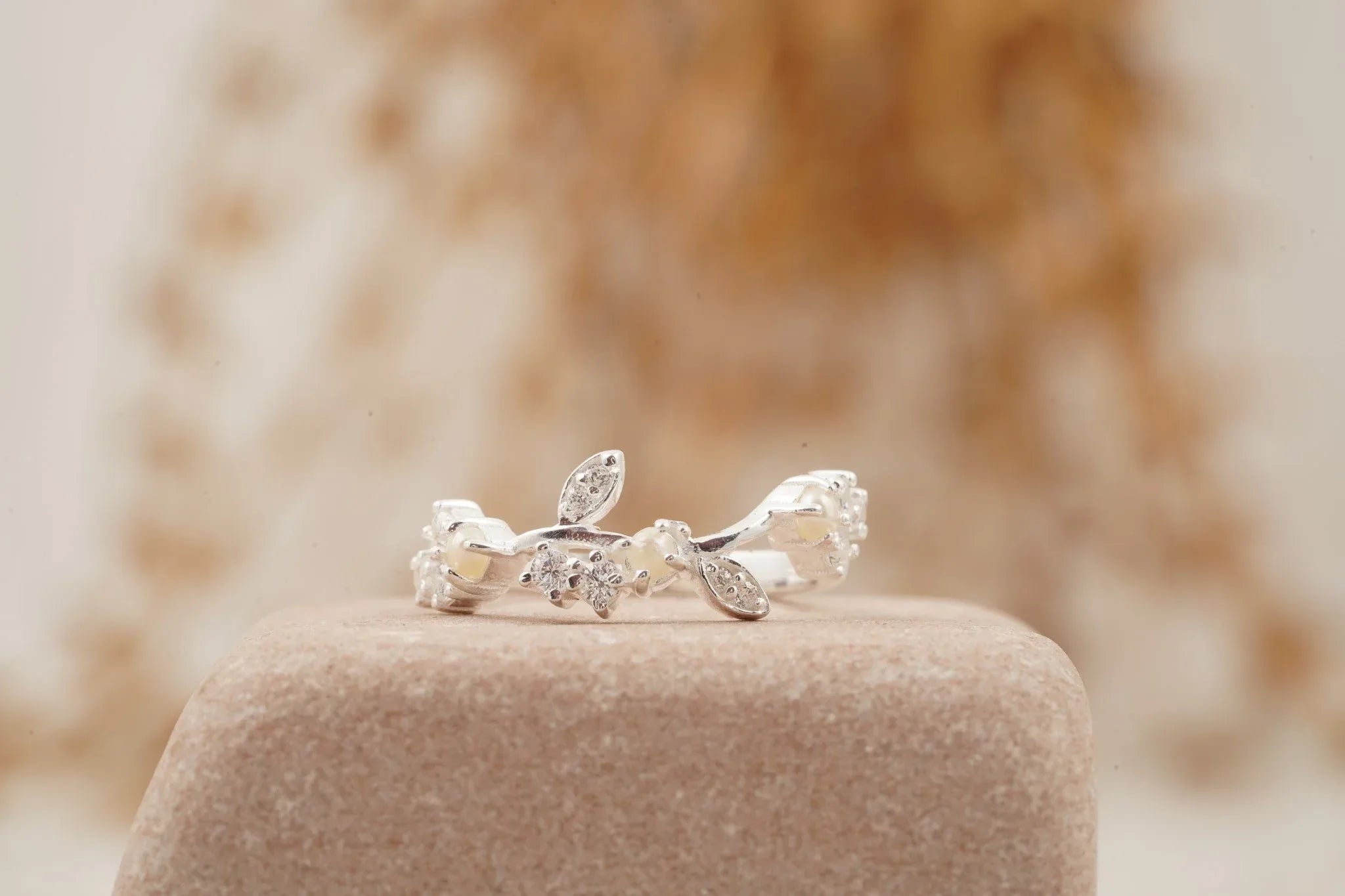 Pearl Leaf Floral Halo Diamond Art Deco Wedding Band - Gigiscc
