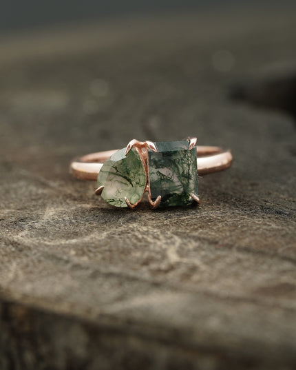 Toi et moi moss agate emerald ring