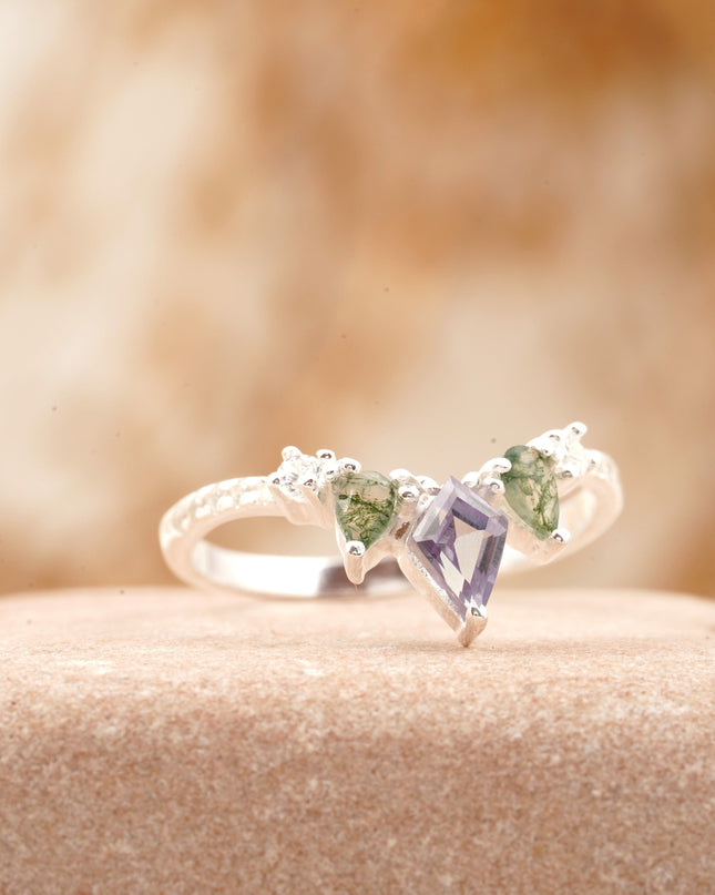 Kite Shaped Alexandrite 925 Sterling Silver Wedding Band