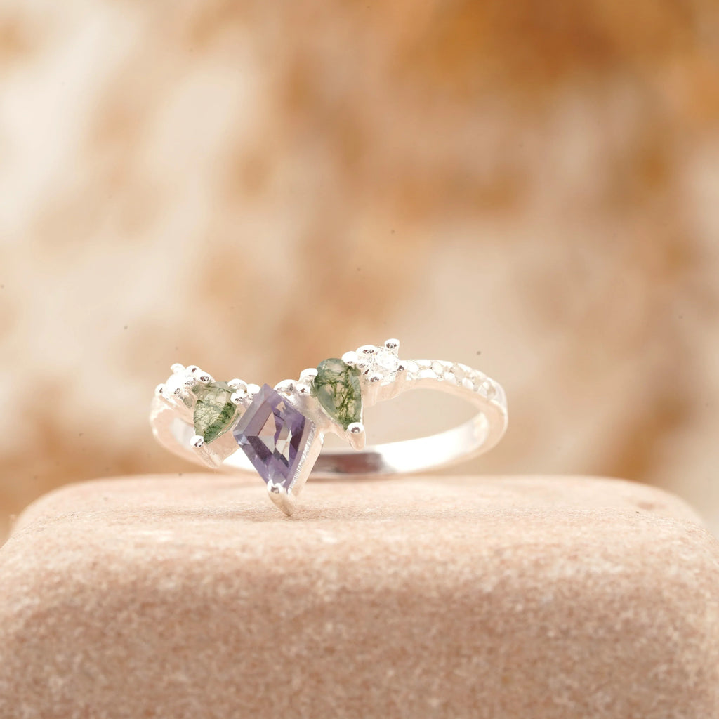 Kite Shaped Alexandrite 925 Sterling Silver Wedding Band - Gigiscc