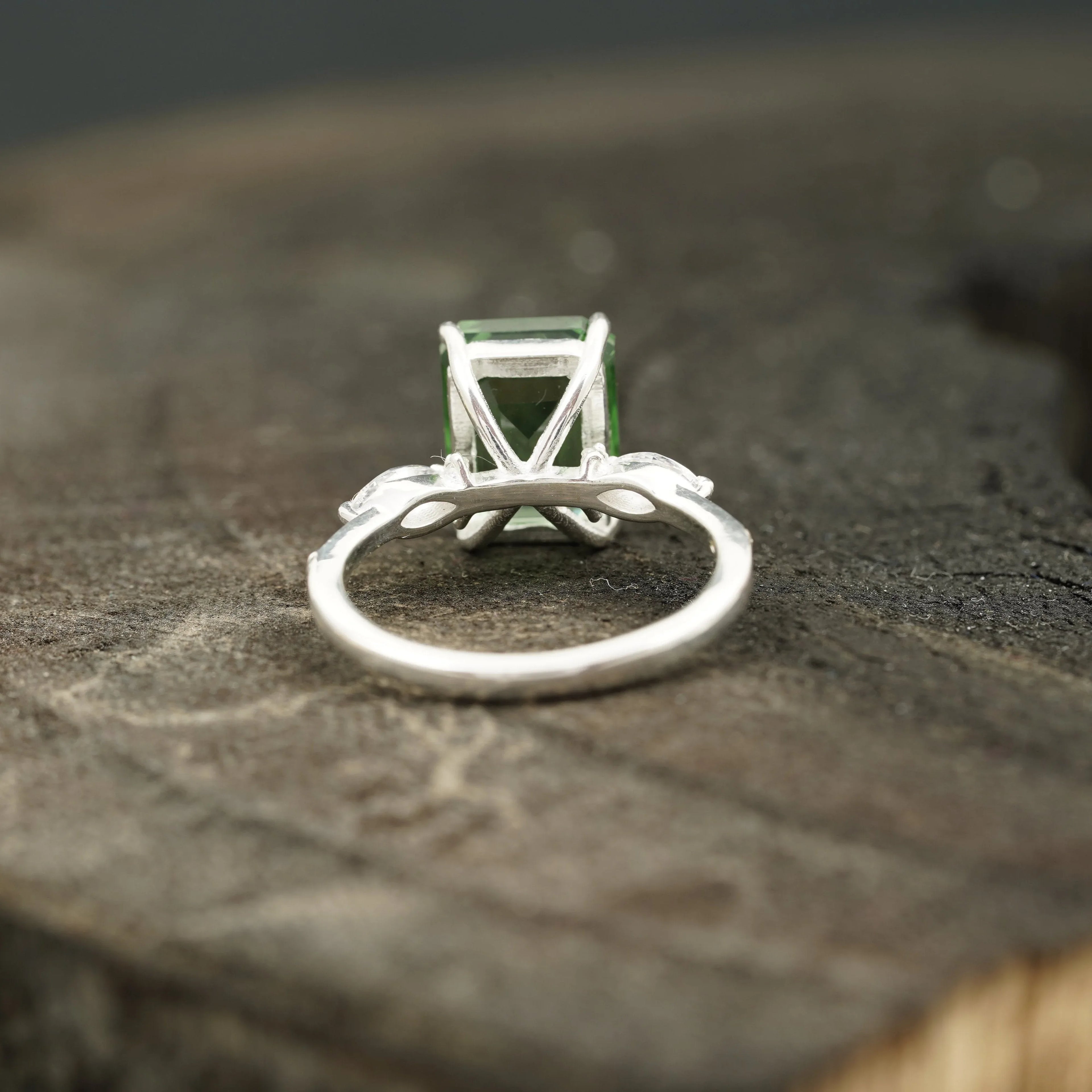 Natural Green Amethyst Prestolite Engagement Ring - Gigiscc