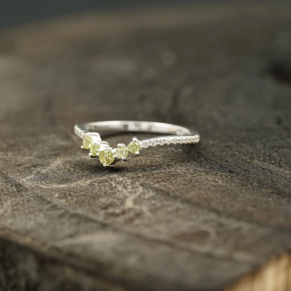 Curved Green Amethyst Stacking Matching Wedding Band - Gigiscc