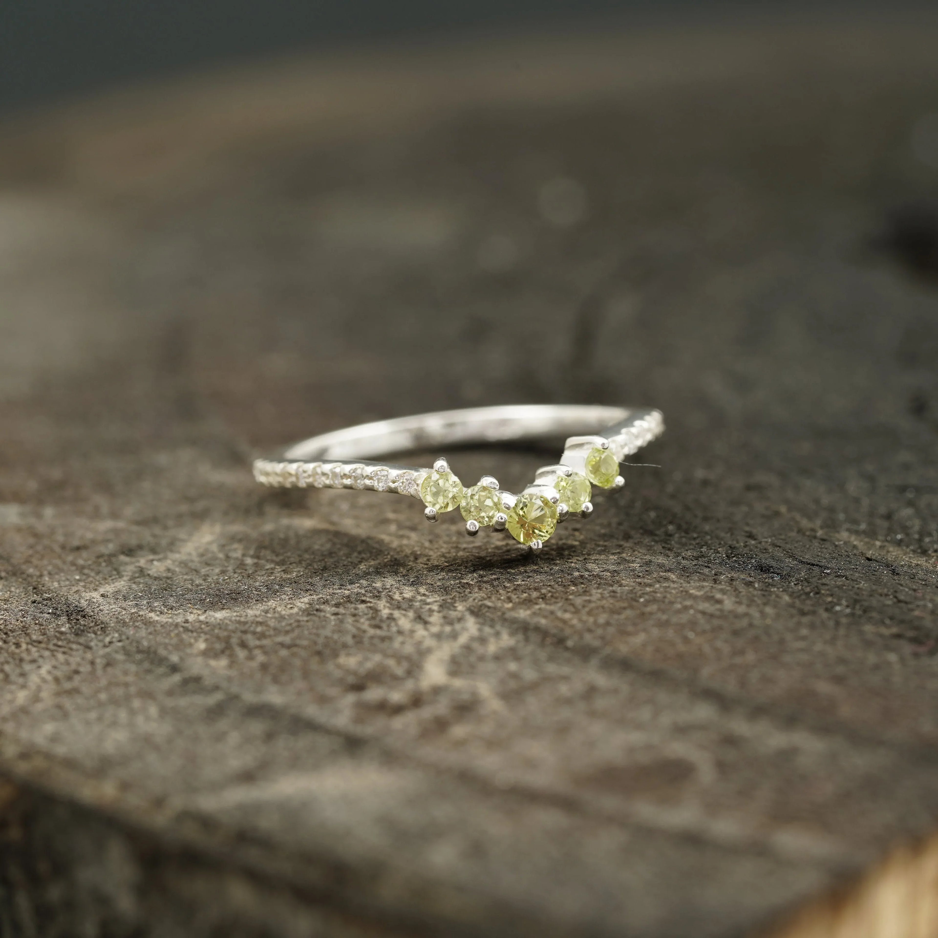 Curved Green Amethyst Stacking Matching Wedding Band - Gigiscc