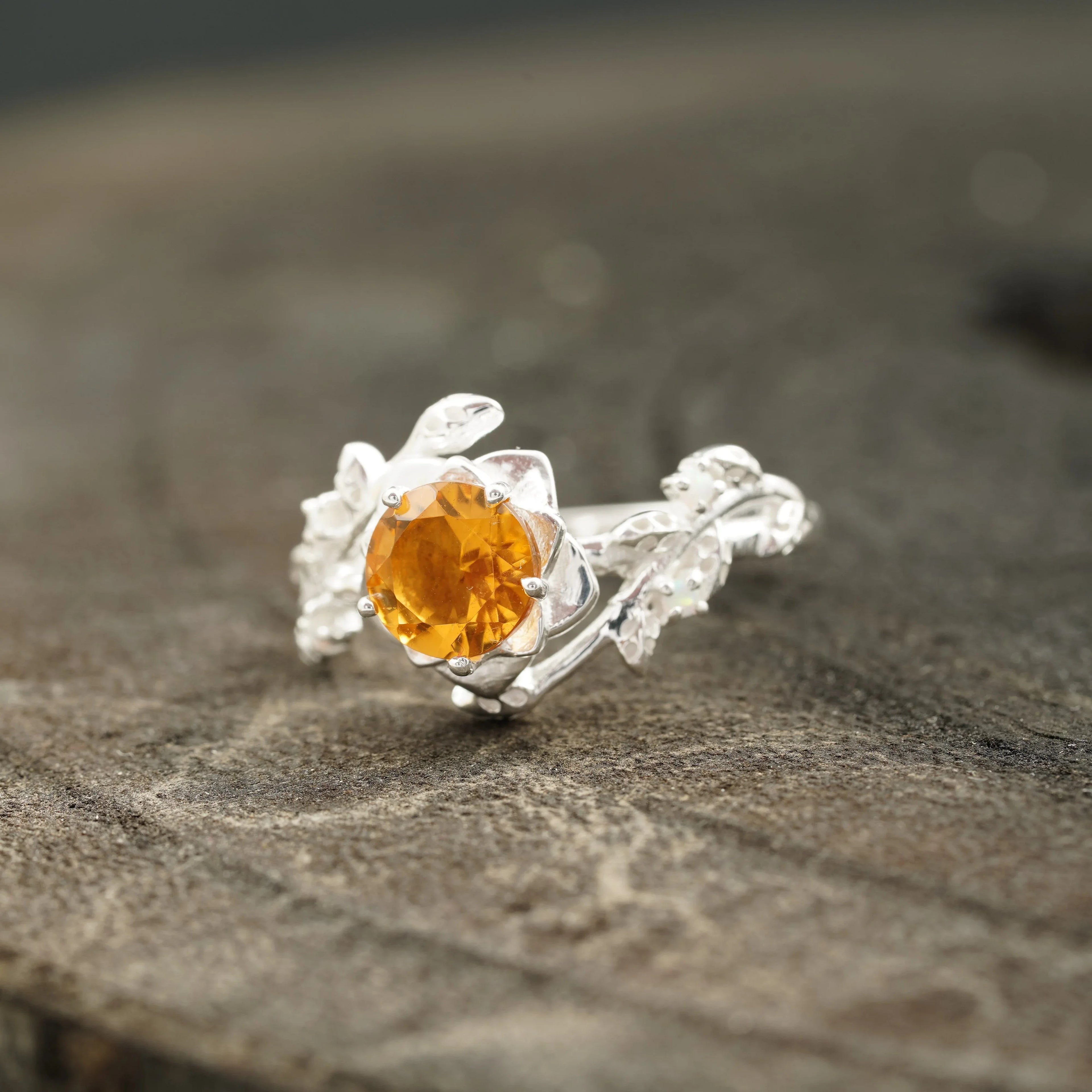 Round Citrine Leaf Engagement Ring | Nature-Inspired 925 Silver - Gigiscc