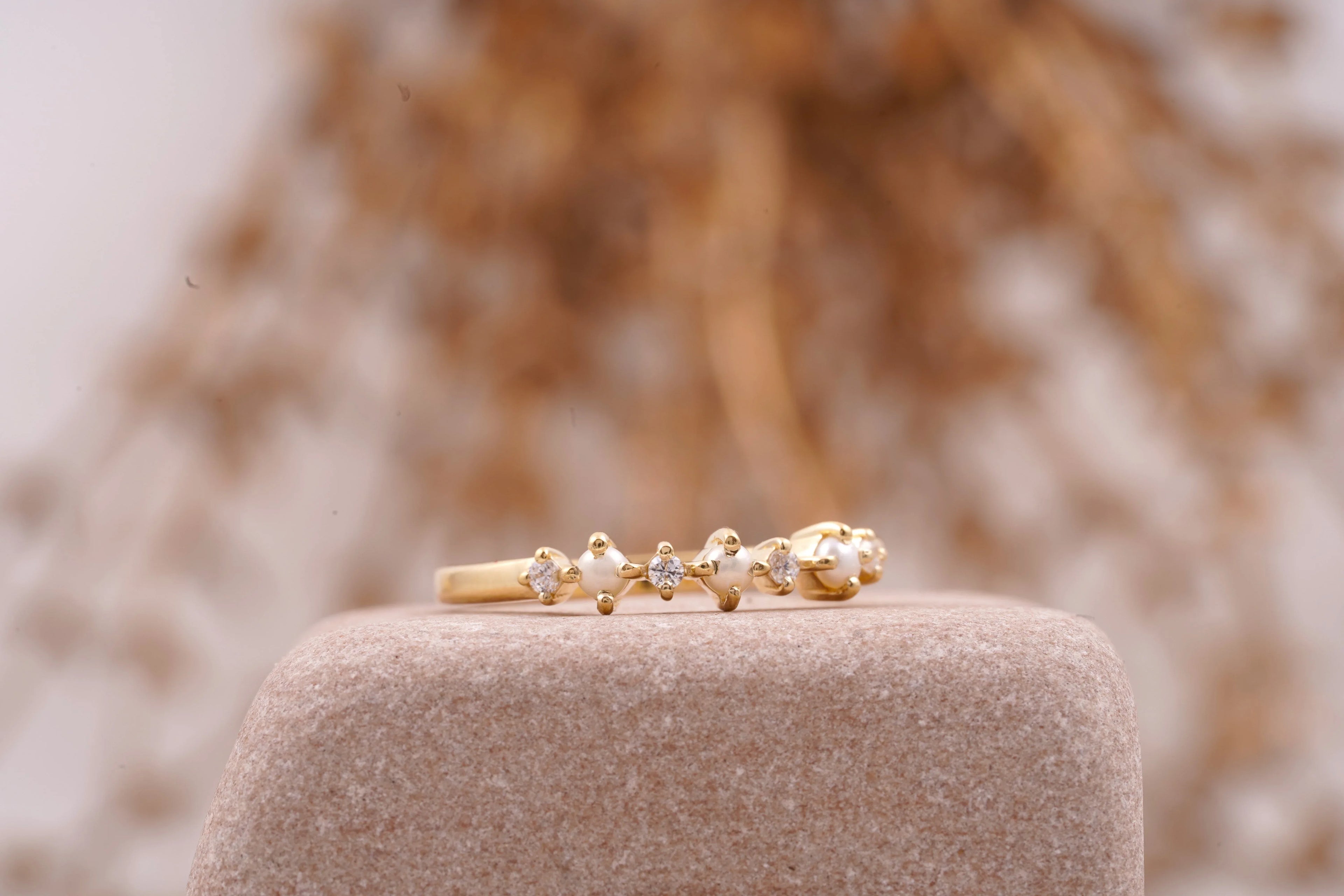 Pearl & Diamond Stacking Wedding Band - Gigiscc