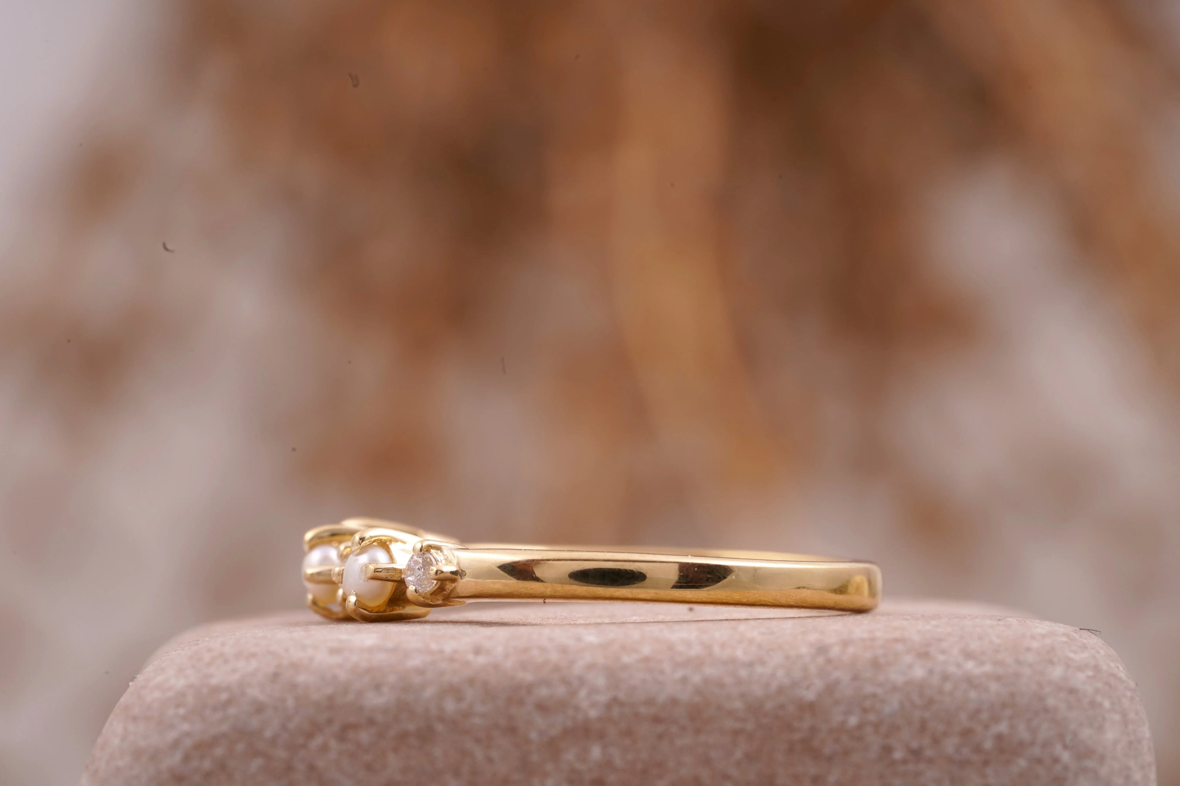 Pearl & Diamond Stacking Wedding Band - Gigiscc