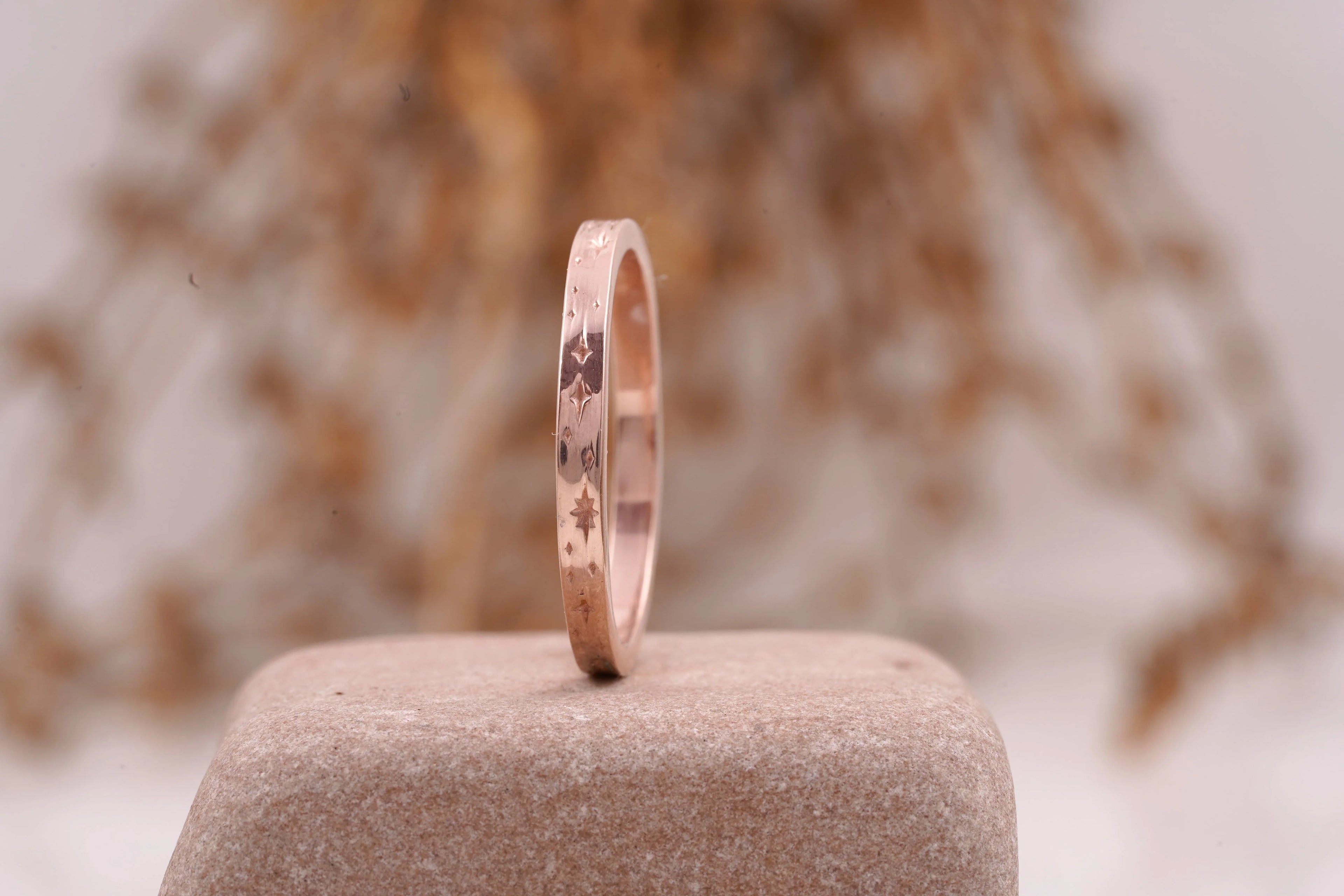 Celestial Star Engraved Wedding Ring - Gigiscc