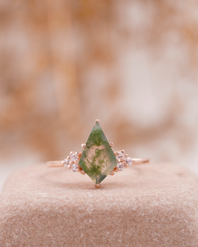 Kite Shaped Moss Agate Engagement Ring