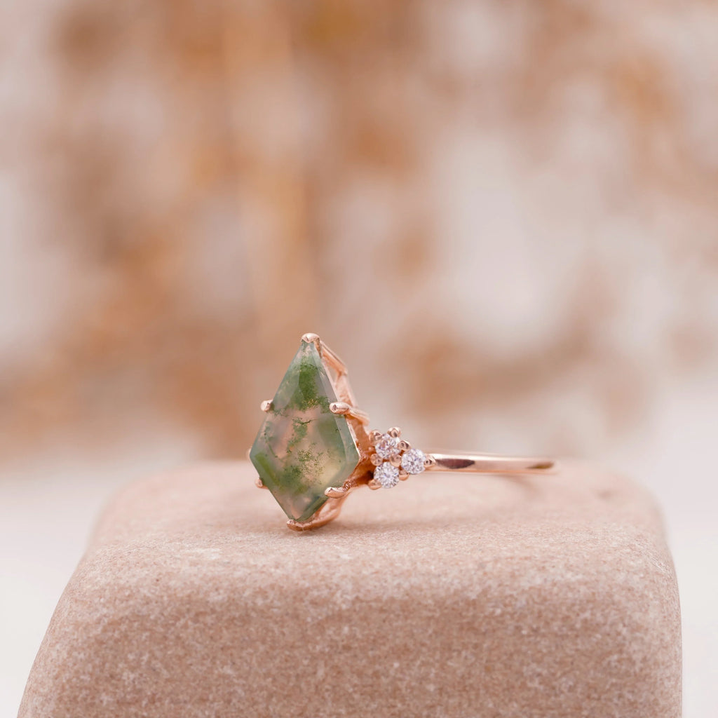 Kite Shaped Moss Agate Engagement Ring - Gigiscc
