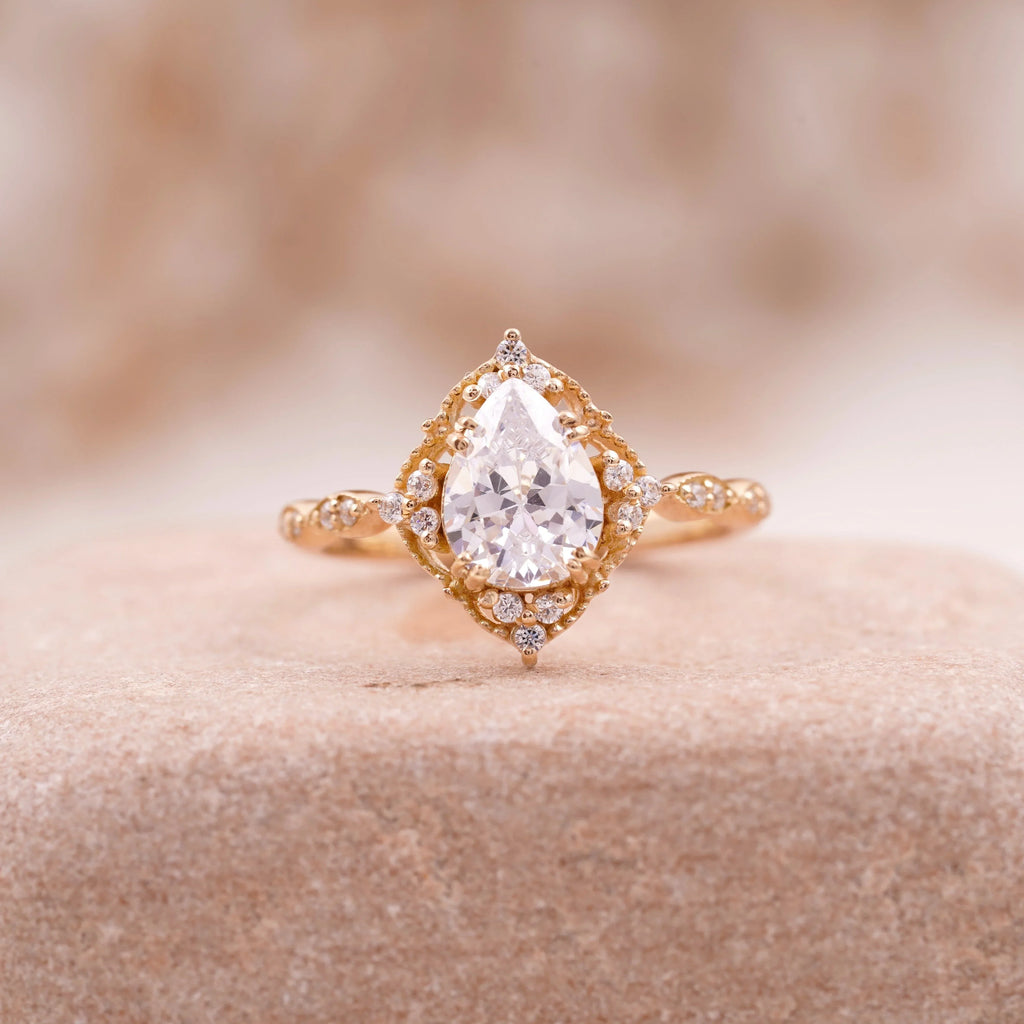 Pear Moissanite Bridal Engagement Ring - Gigiscc