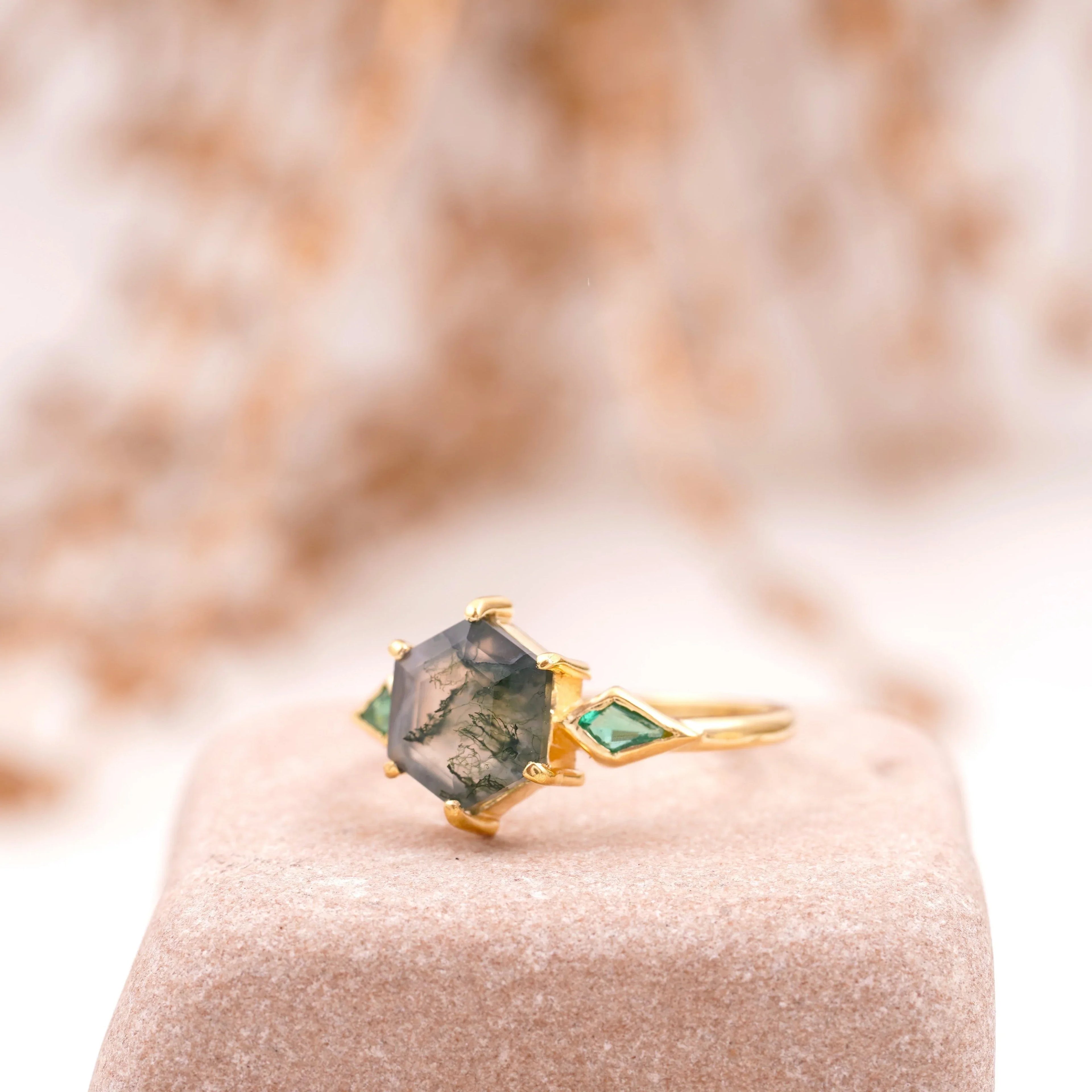 Kite Emerald Moss Agate Hexagon Engagement Ring - Gigiscc