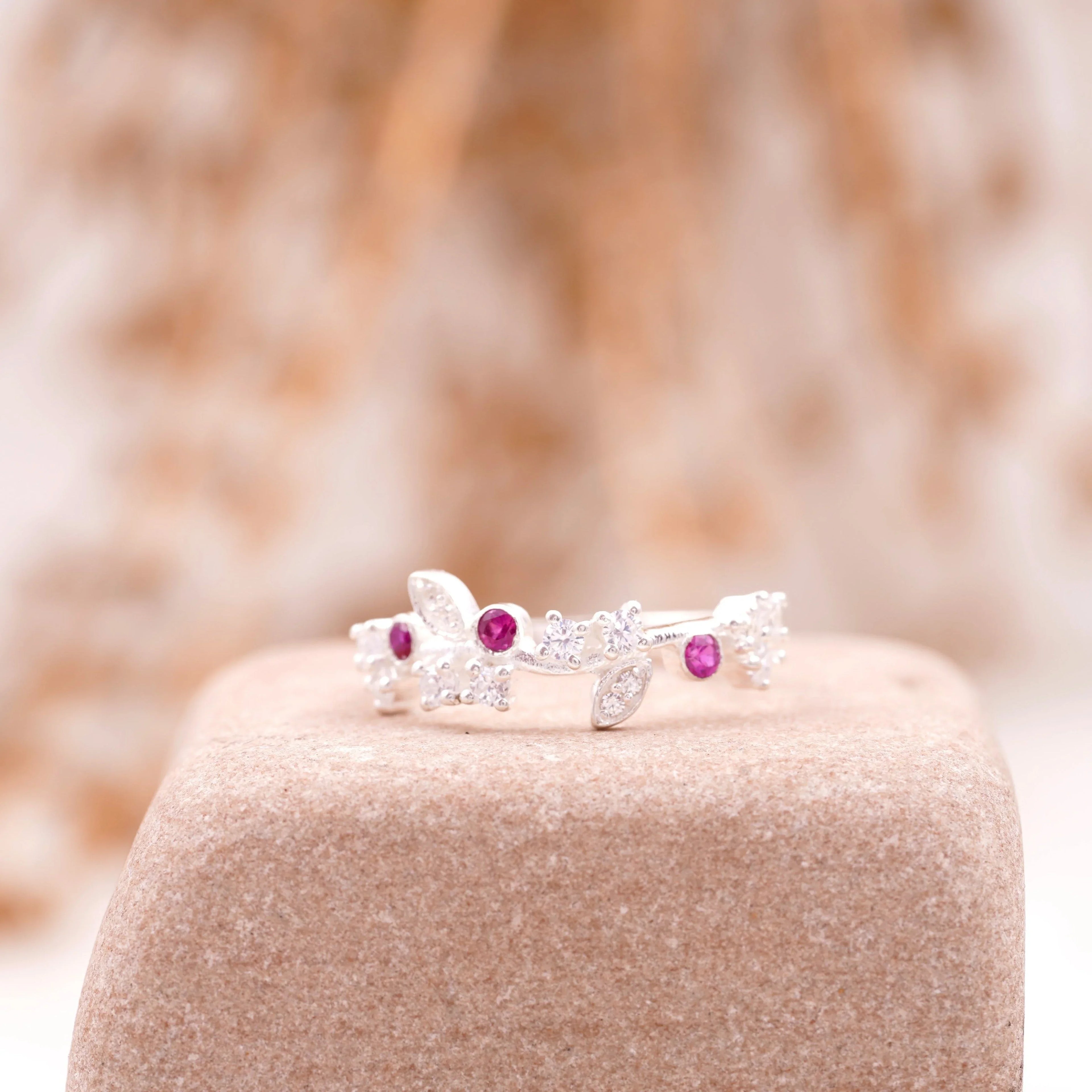 Nature Inspired Leaf CZ Diamond And Ruby Wedding Band 925 Sterling Silver - Gigiscc