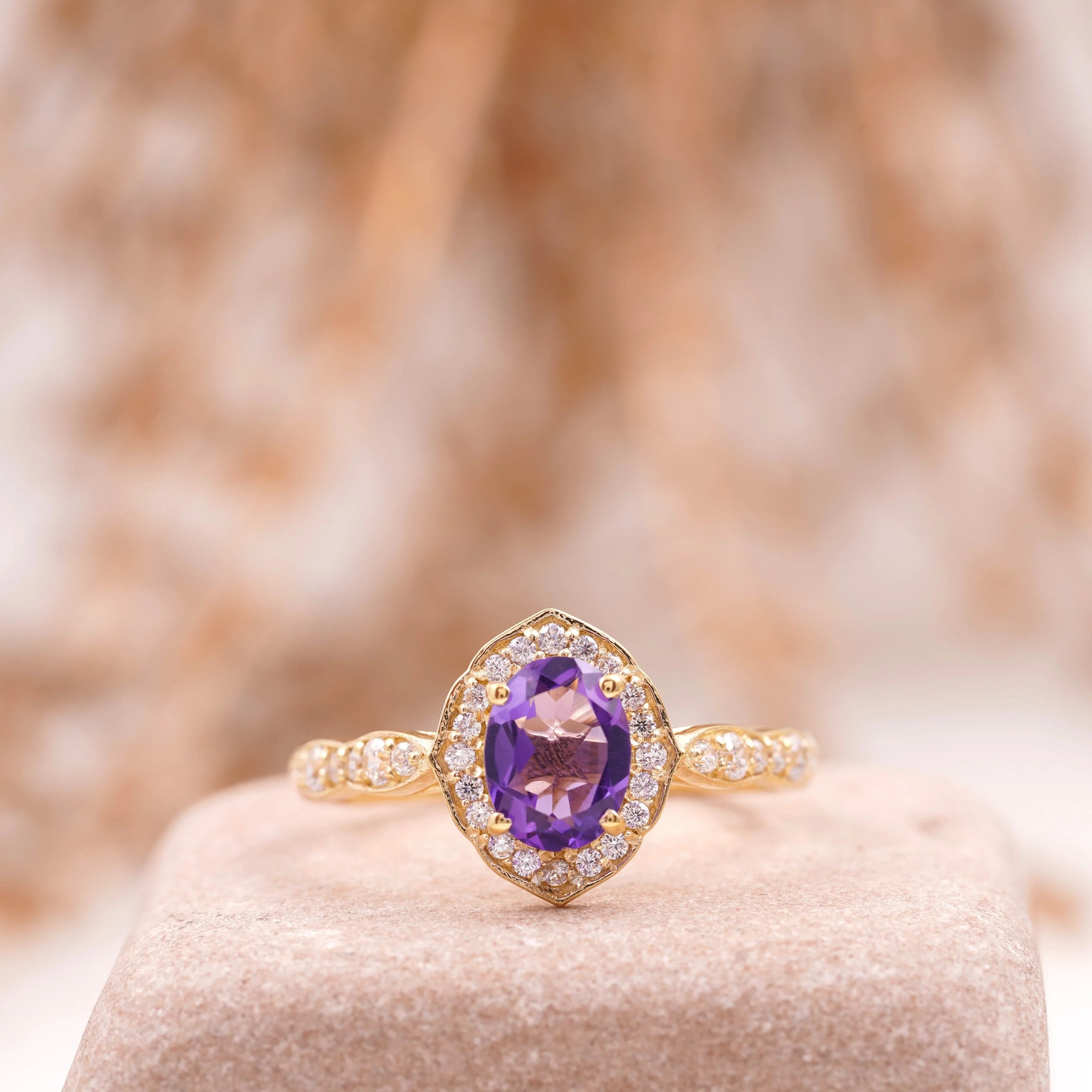 Oval Amethyst Halo Diamond Engagement Ring - Gigiscc