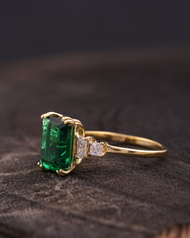 Baguette Cut Moissanite & Green Emerald Ring SIde Position