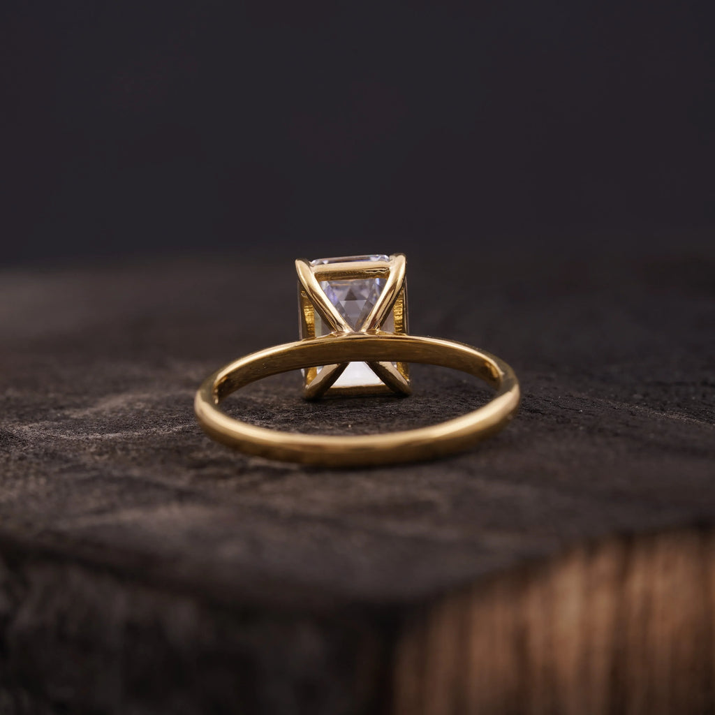 Emerald Cut Moissanite Diamond Solitaire Engagement - Gigiscc