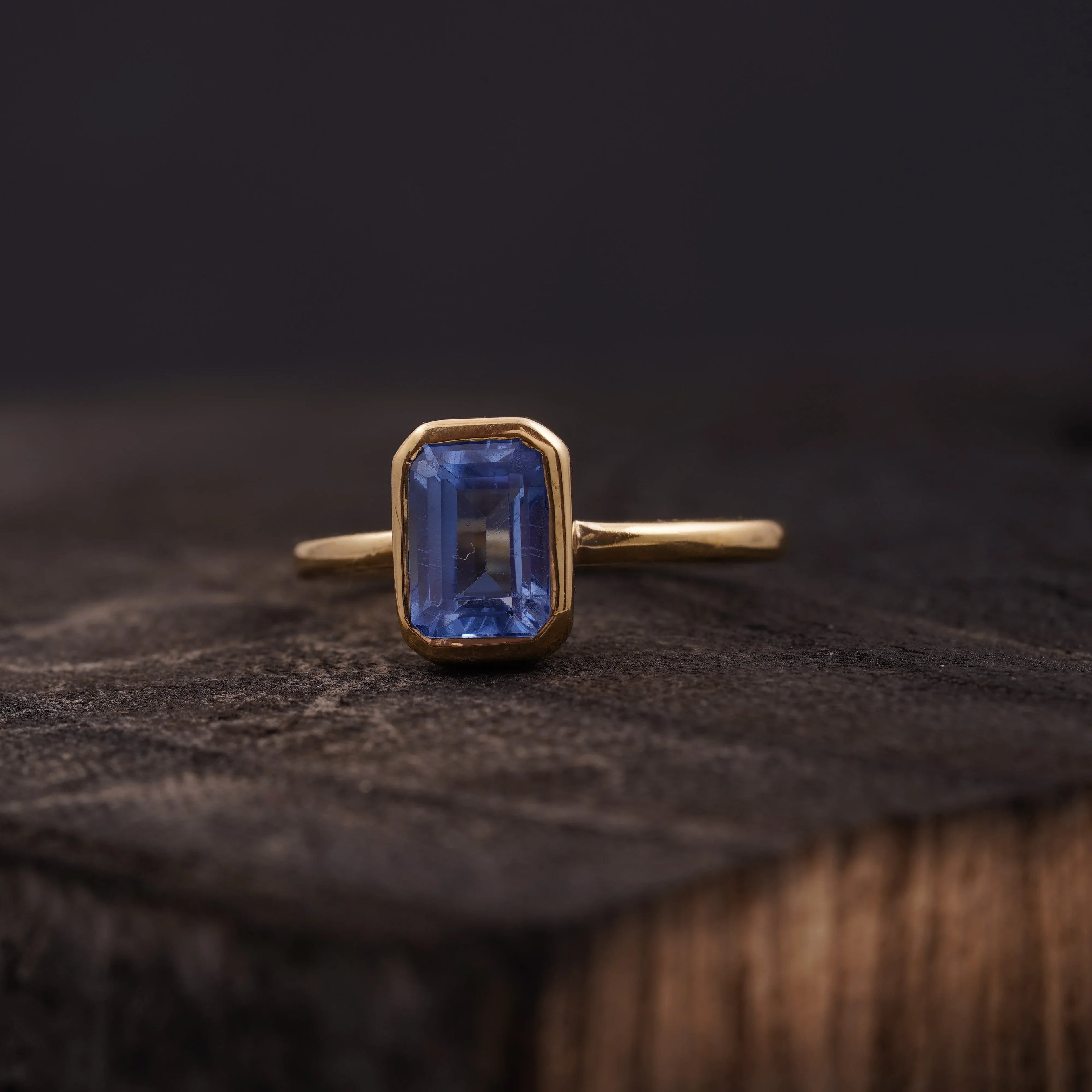 Aquamarine Gemstone Bezel Set Solid Gold Engagement Ring - Gigiscc