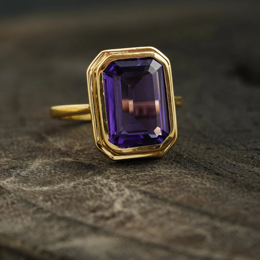 Large Alexandrite Bezel Set Engagement Ring 14K Yellow Gold - Gigiscc
