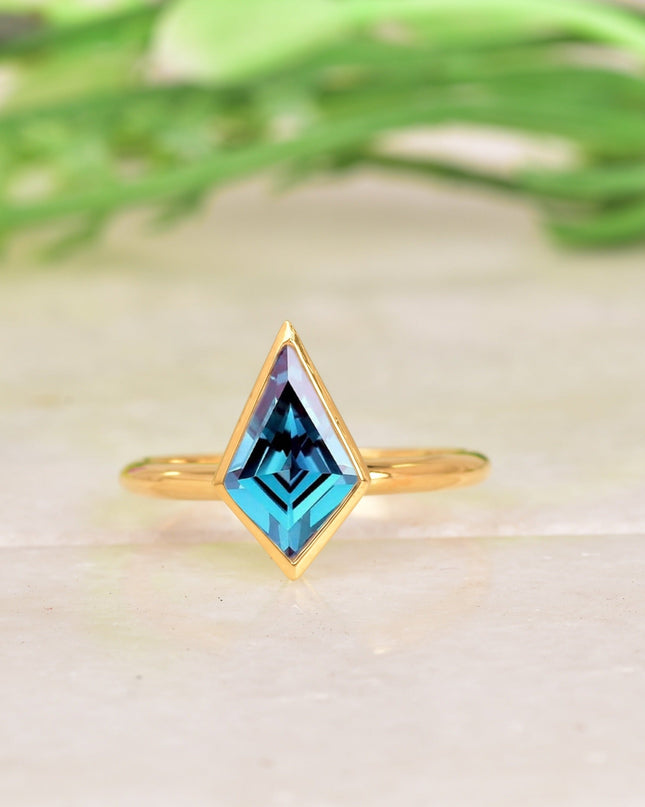 Kite Shaped Color-Change Alexandrite Ring