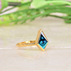 Kite Shaped Color-Change Alexandrite Ring - Gigiscc