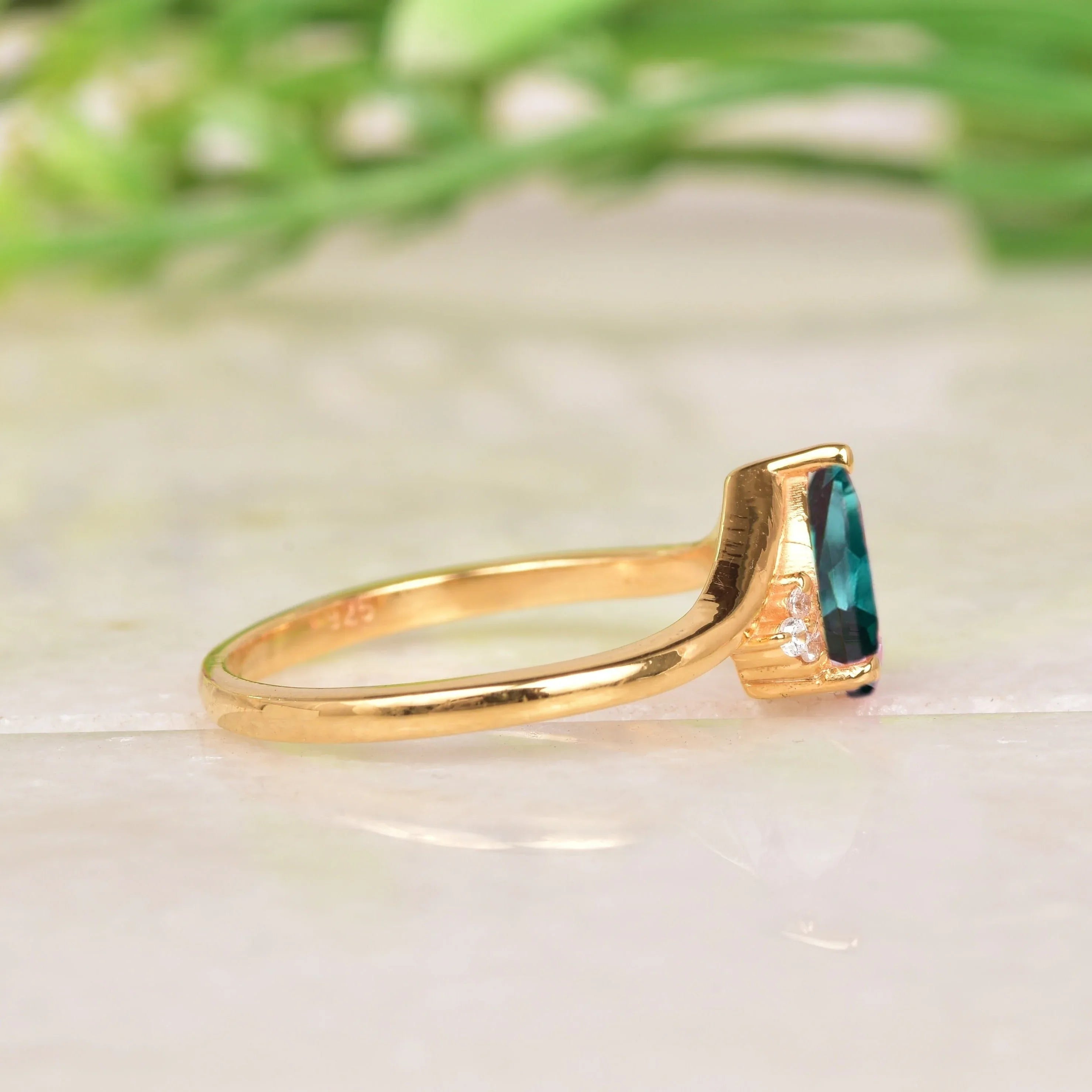 Green Emerald & Diamond Engagement Ring - Gigiscc