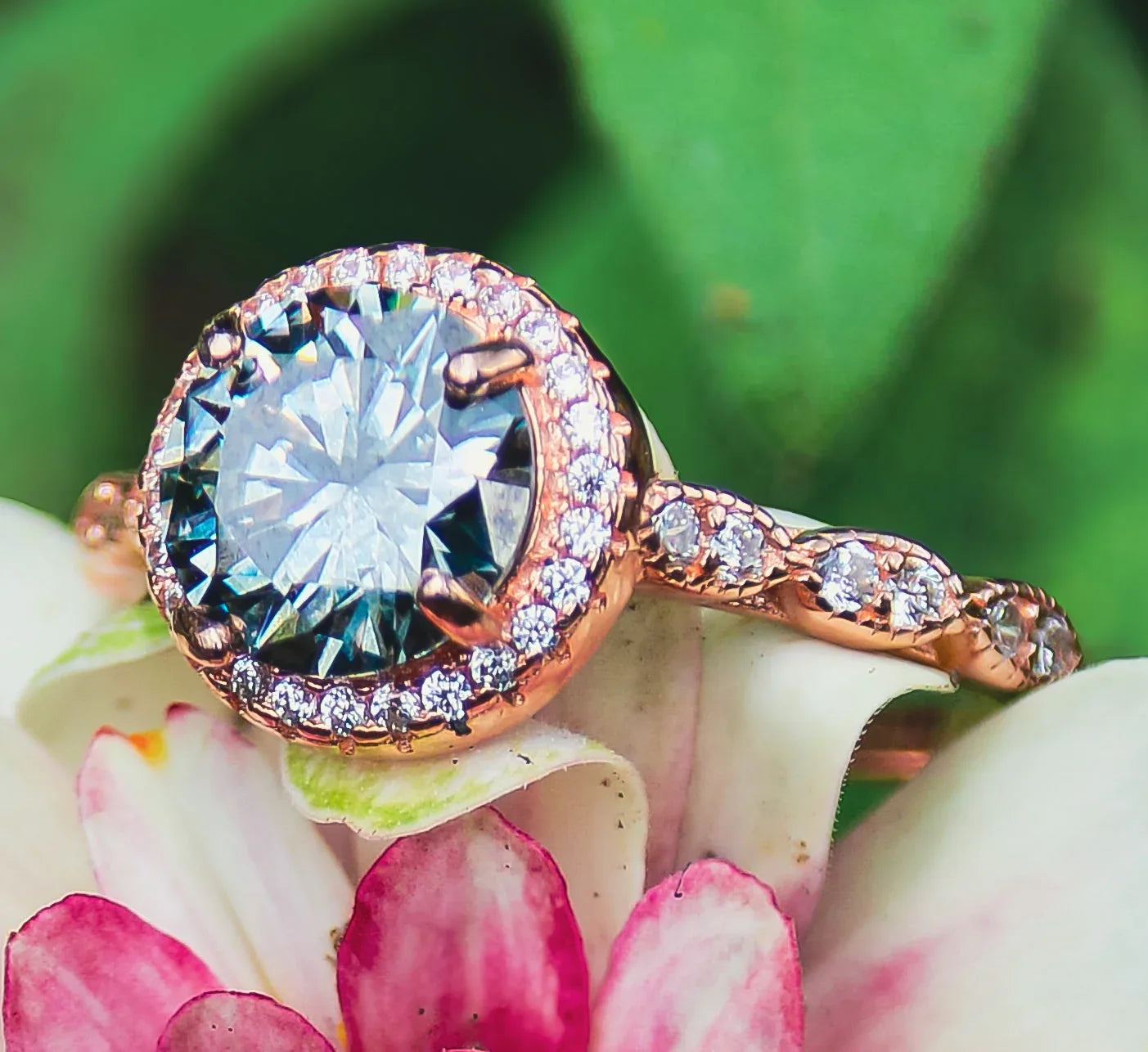 This 2ct Exquisite Grey Round Brilliant Cut Moissanite Solitaire Ring - Gigiscc