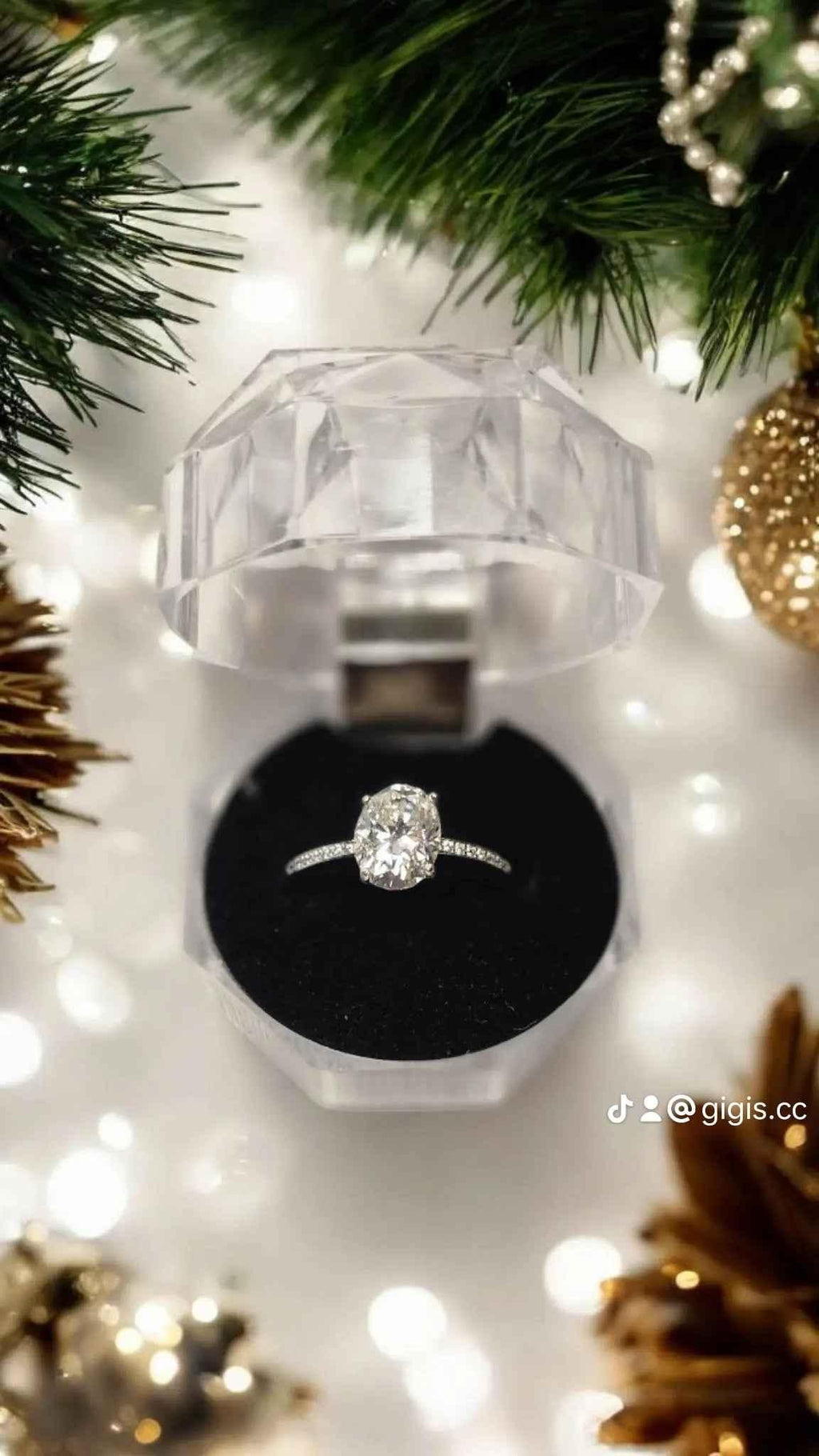 2ct Sparkling Oval Brilliant Cut Moissanite Solitaire Ring with White Gold setting - Gigiscc