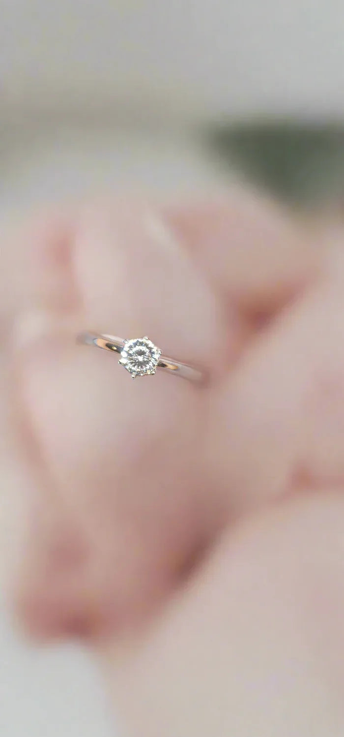 1ct Exquisite Round Russian Cut Moissanite Solitaire Ring. A Timeless Tiffany Mount in sterling silver. - Gigiscc