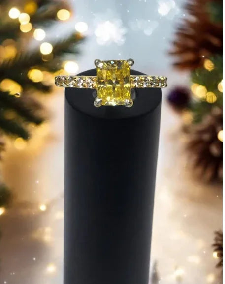 2ct Yellow Radiant Cut Moissanite Solitaire setting - Gigiscc