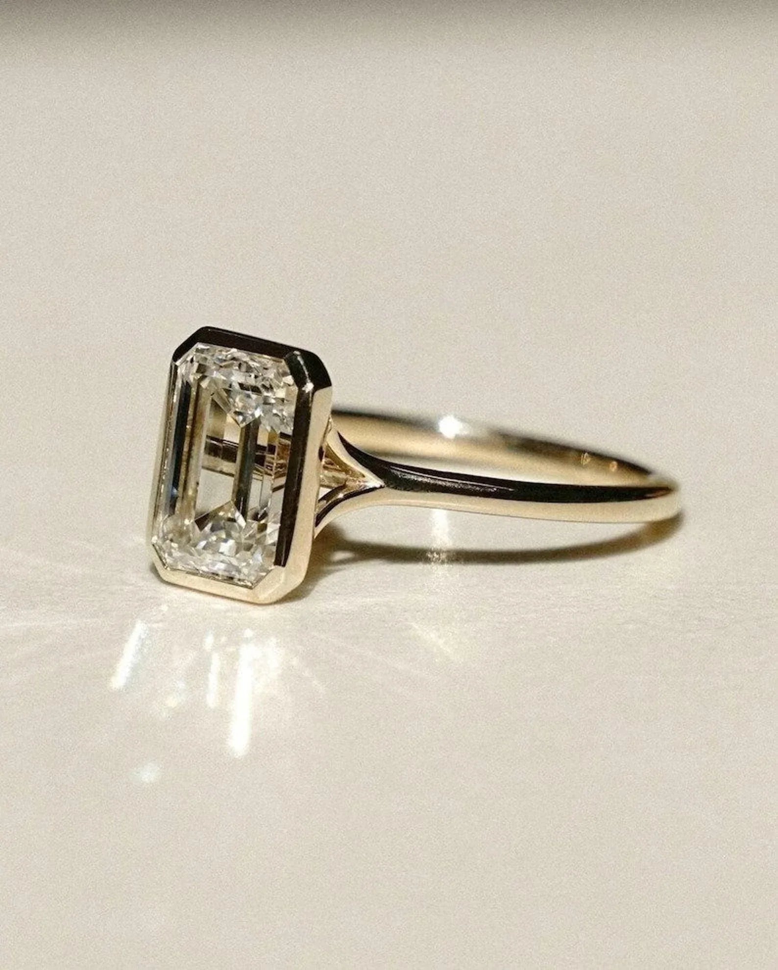 3 CT Emerald Cut Moissanite Engagement Ring Bezel Set Wedding Rings - Gigiscc