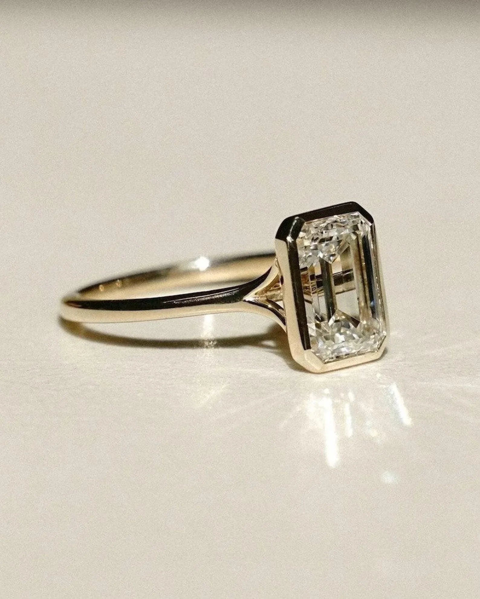 3 CT Emerald Cut Moissanite Engagement Ring Bezel Set Wedding Rings - Gigiscc