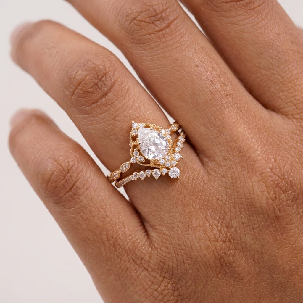 Pear Moissanite Bridal Engagement Ring With Hand