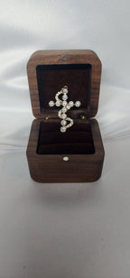 6ctw Moissanite 14k gold Cross Pendant Elegant Moissanite Necklace. GRA Certified, VVS1. - Gigiscc
