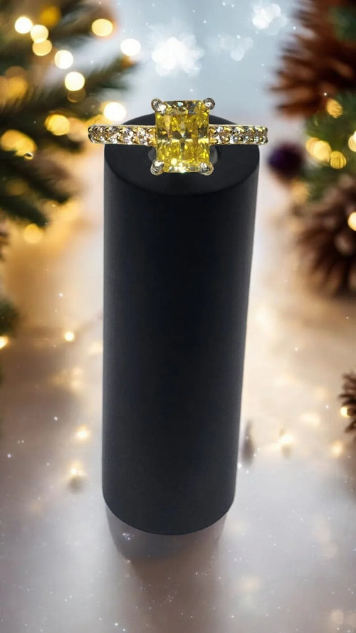 2ct Exquisite Yellow Radiant Cut Moissanite Solitaire Ring. A Timeless Appeal enhanced by moissanite side stones. GRA Certified, VVS1. - Gigiscc