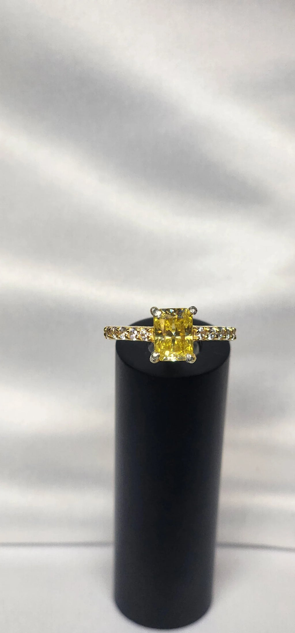 2ct Exquisite Yellow Radiant Cut Moissanite Solitaire Ring. A Timeless Appeal enhanced by moissanite side stones. GRA Certified, VVS1. - Gigiscc