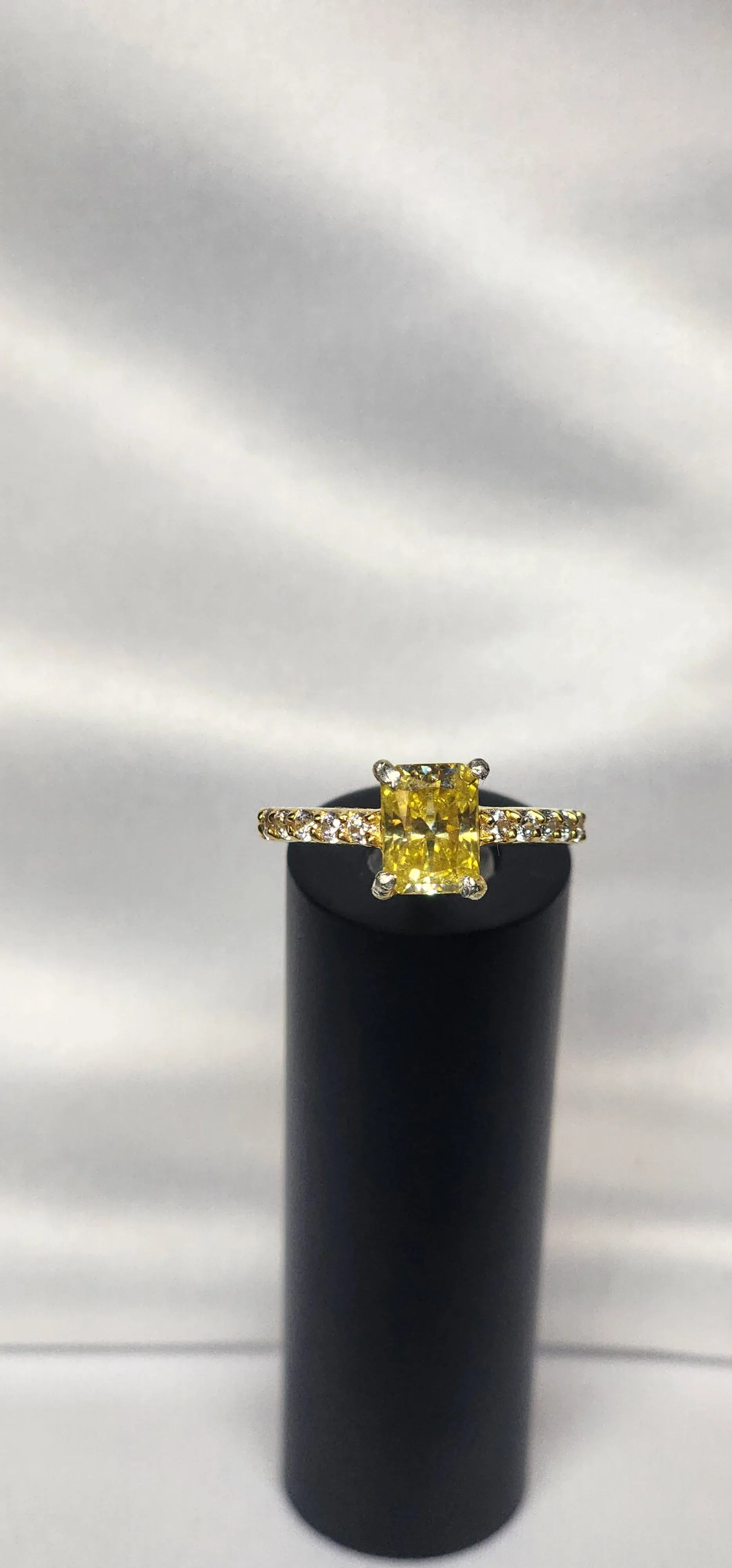 2ct Exquisite Yellow Radiant Cut Moissanite Solitaire Ring. A Timeless Appeal enhanced by moissanite side stones. GRA Certified, VVS1. - Gigiscc