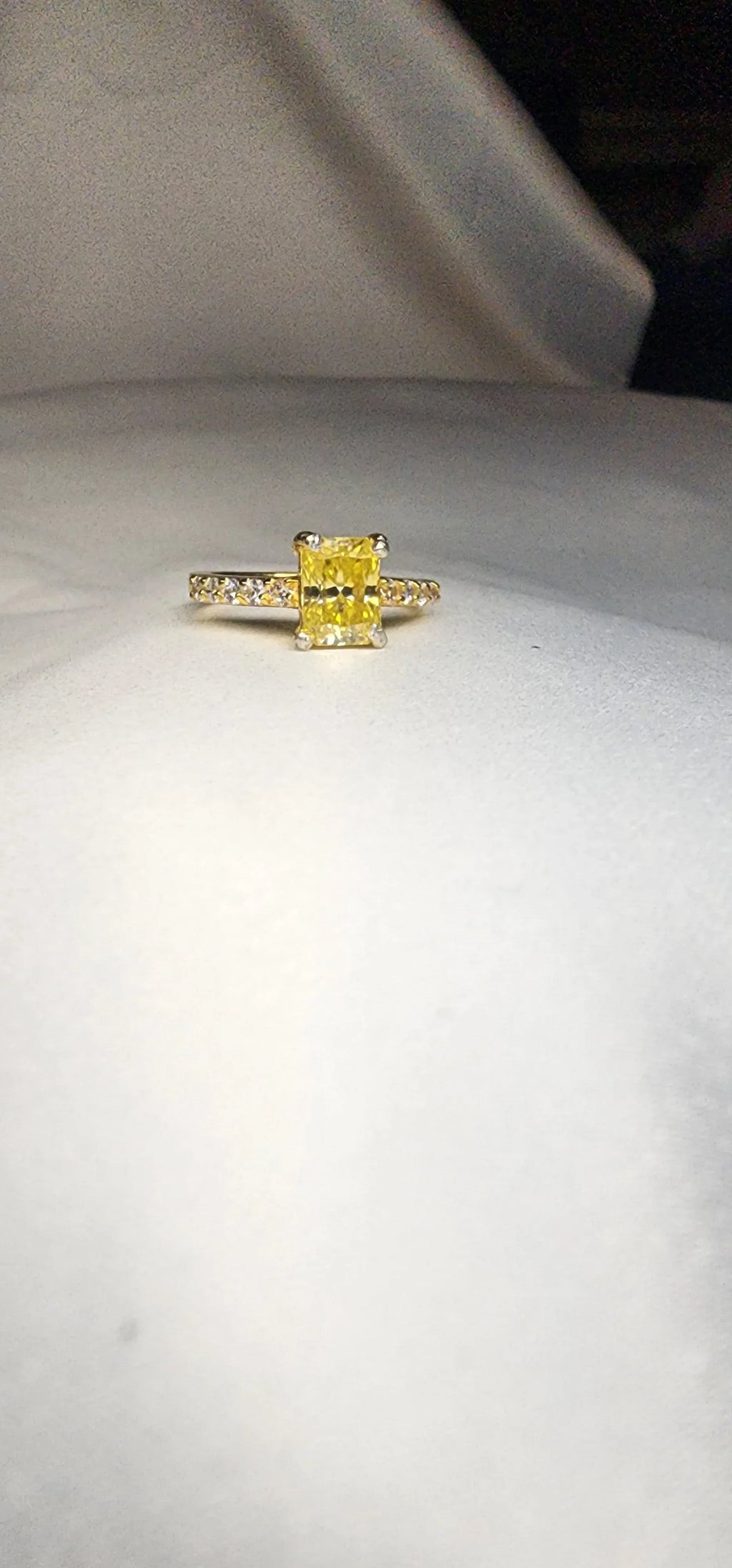 2ct Exquisite Yellow Radiant Cut Moissanite Solitaire Ring. A Timeless Appeal enhanced by moissanite side stones. GRA Certified, VVS1. - Gigiscc