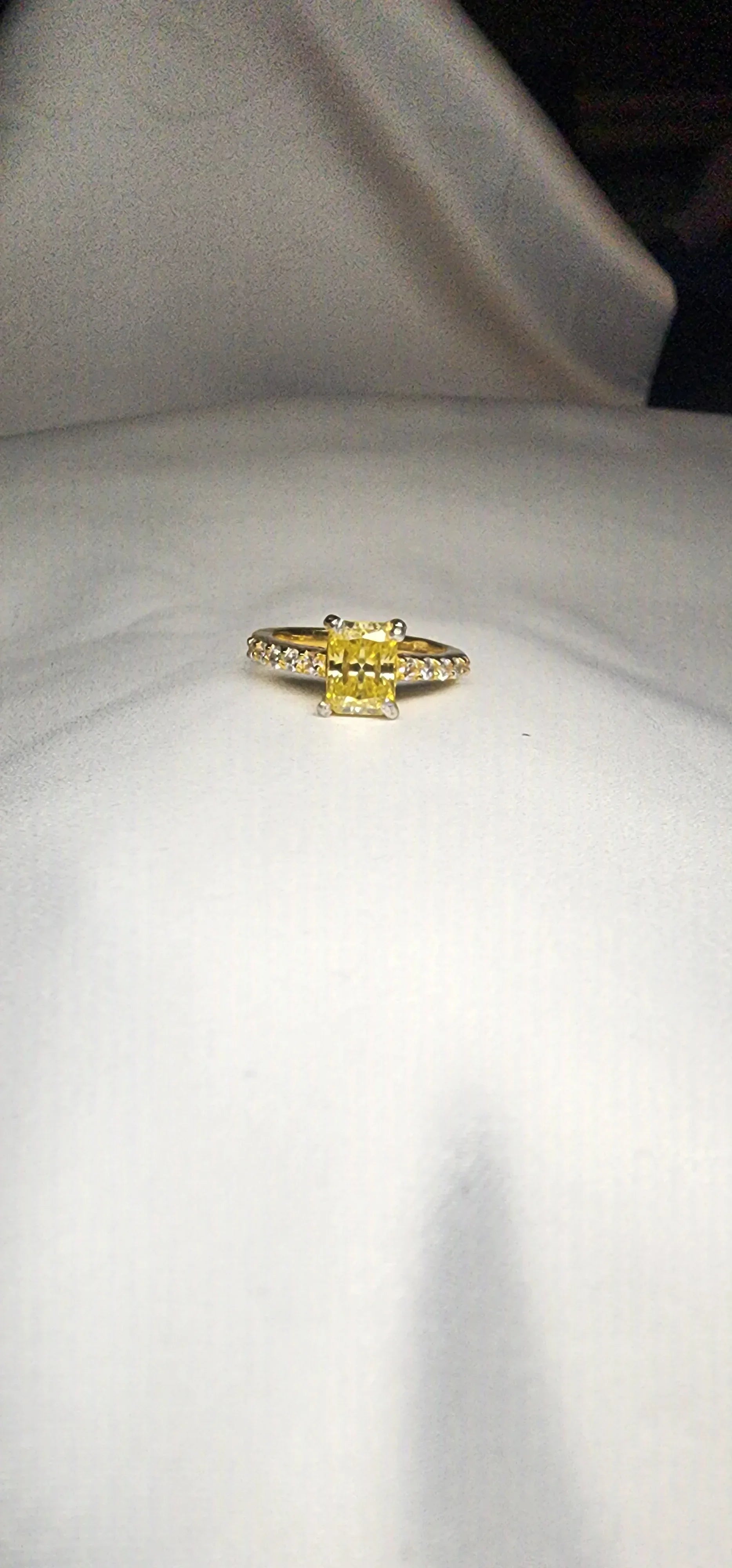2ct Exquisite Yellow Radiant Cut Moissanite Solitaire Ring. A Timeless Appeal enhanced by moissanite side stones. GRA Certified, VVS1. - Gigiscc