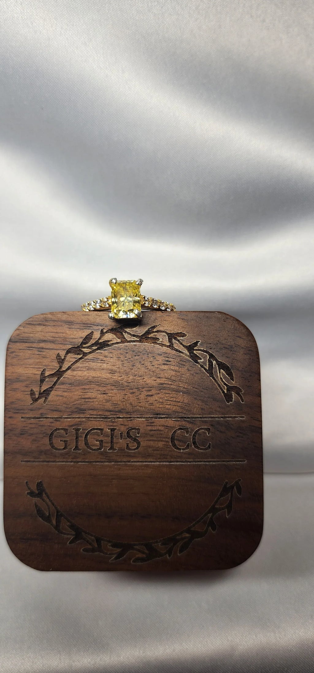 2ct Exquisite Yellow Radiant Cut Moissanite Solitaire Ring. A Timeless Appeal enhanced by moissanite side stones. GRA Certified, VVS1. - Gigiscc