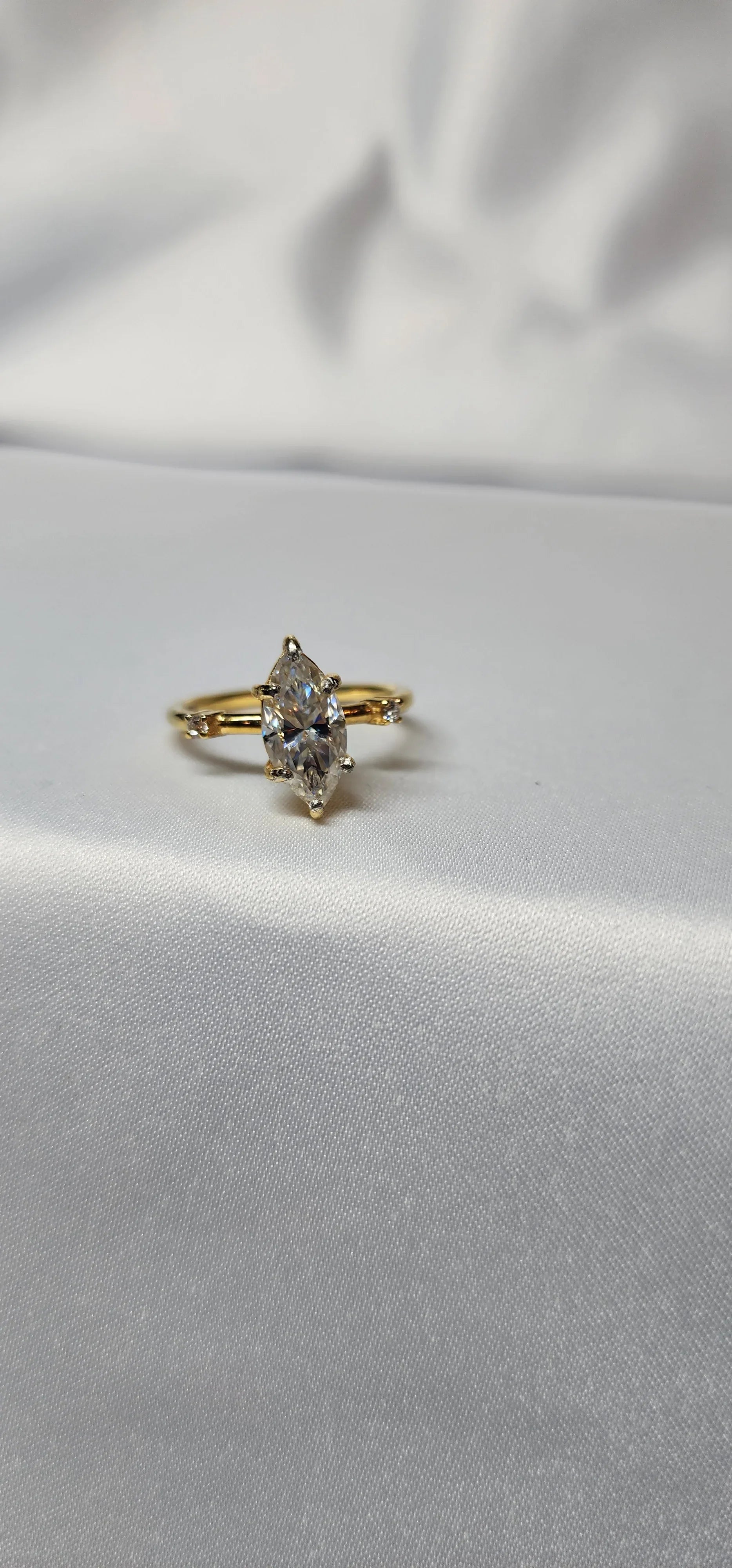 1.5ct Classic and Timeless Marquise Cut Moissanite Ring Elegant Moissanite Ring. GRA Certified, Color D VVS1. - Gigiscc
