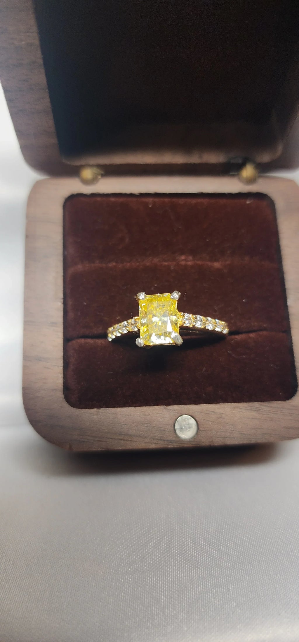 2ct Exquisite Yellow Radiant Cut Moissanite Solitaire Ring. A Timeless Appeal enhanced by moissanite side stones. GRA Certified, VVS1. - Gigiscc