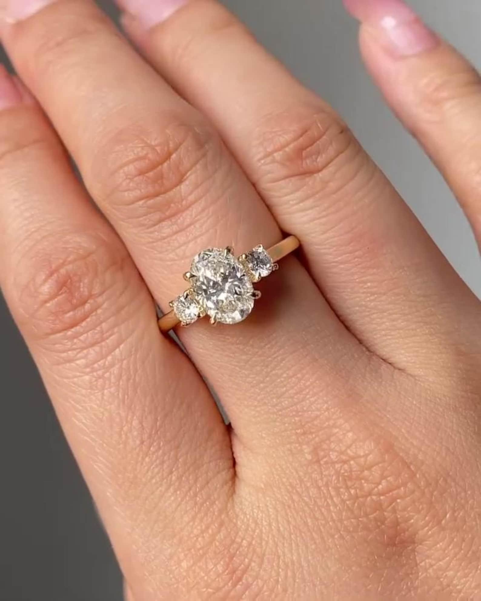 2.5ct Moissanite Engagement Ring, 14k Solid Gold Ring, Oval Cut Promise Ring, Side Stone Round Diamond Ring For Women, Diamond Wedding Rings - Gigiscc