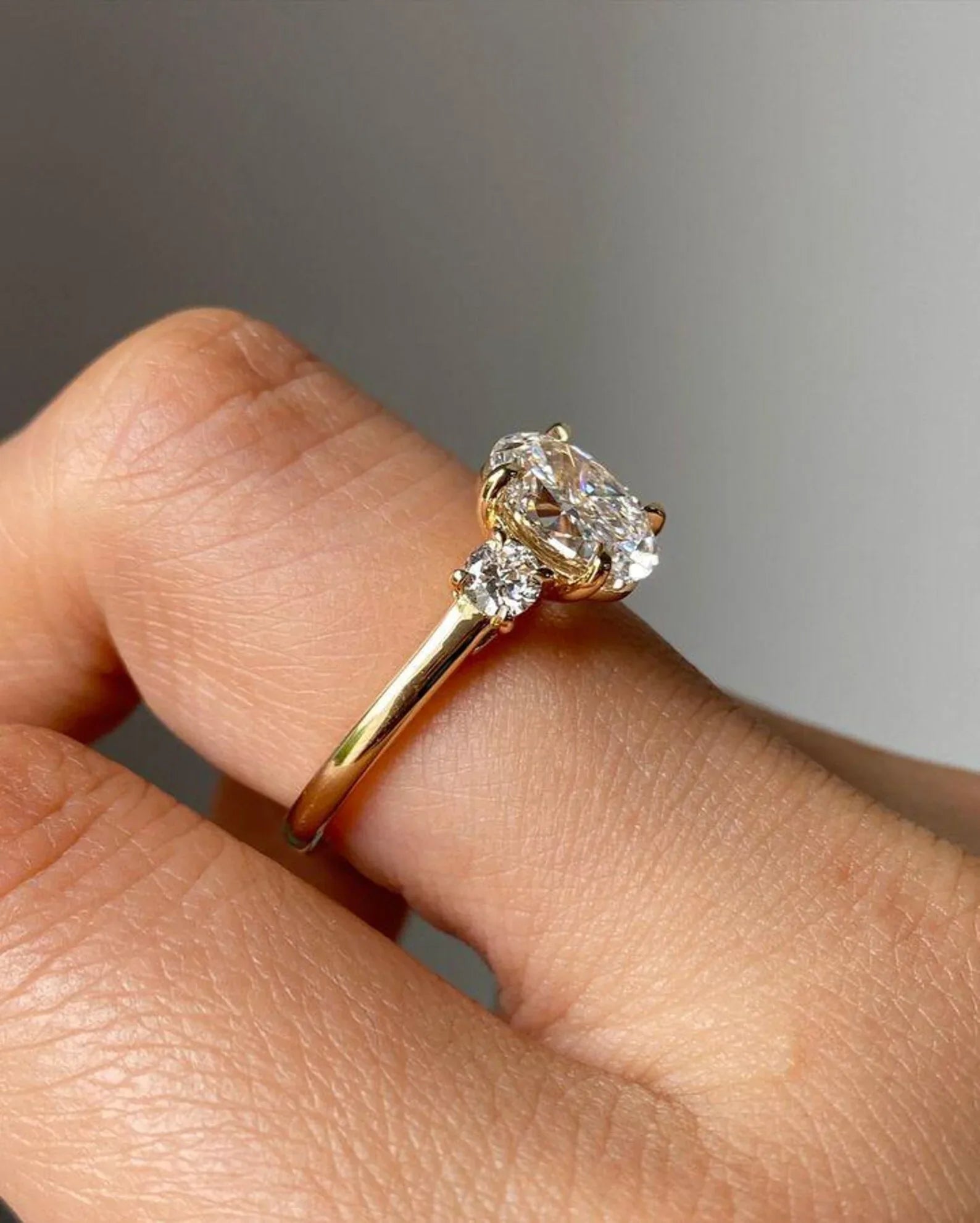 2.5ct Moissanite Engagement Ring, 14k Solid Gold Ring, Oval Cut Promise Ring, Side Stone Round Diamond Ring For Women, Diamond Wedding Rings - Gigiscc